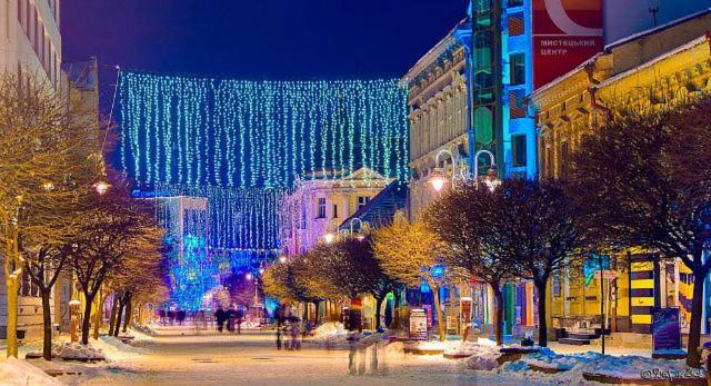 Apartment In The City Center Ιβανό-Φρανκίβσκ Εξωτερικό φωτογραφία