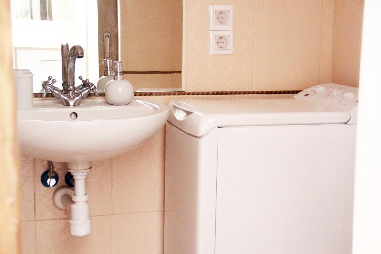 Apartment In The City Center Ιβανό-Φρανκίβσκ Εξωτερικό φωτογραφία